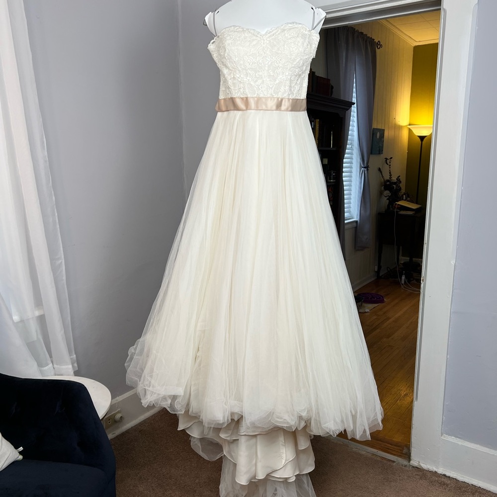 Strapless Ivory Wedding Dress